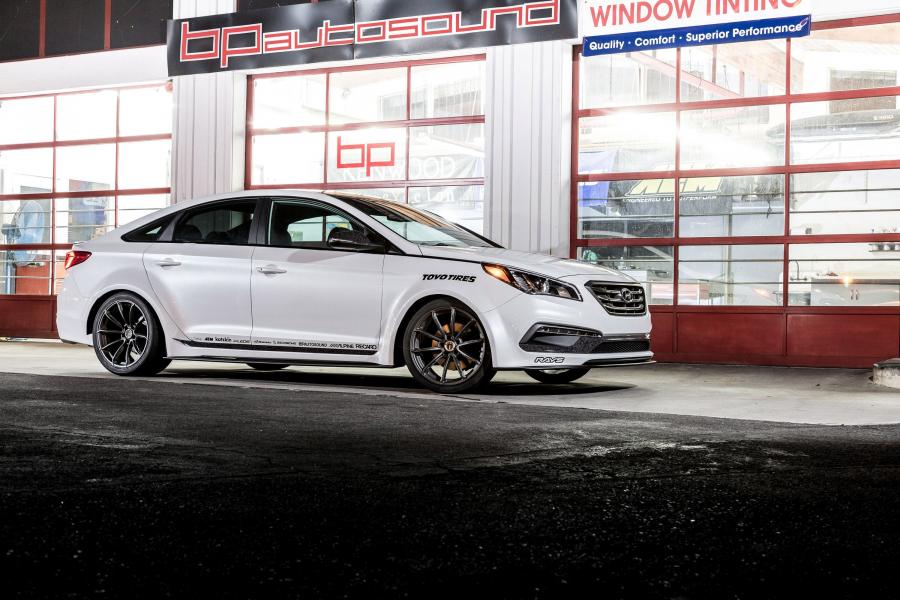  Hyundai Sonata JP Edition 2015 года  (фото 3 из 26)